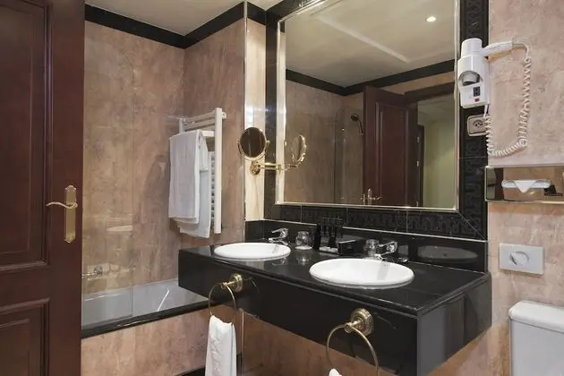 Melia Room