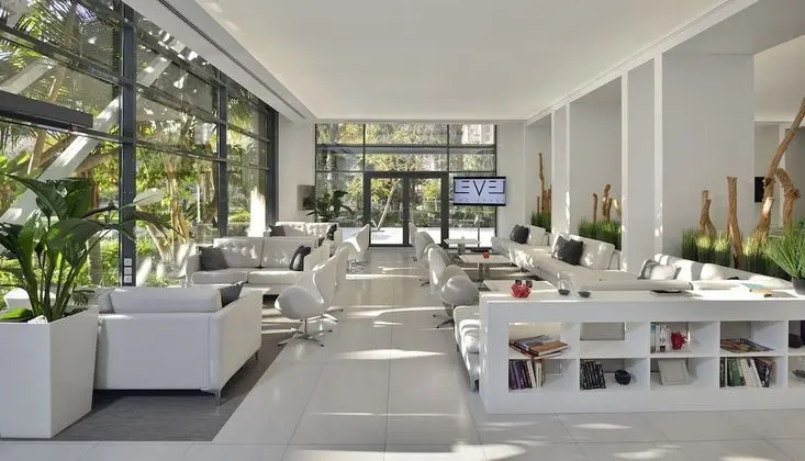 Superior Oda, Balkon (The Level Lounge Access)