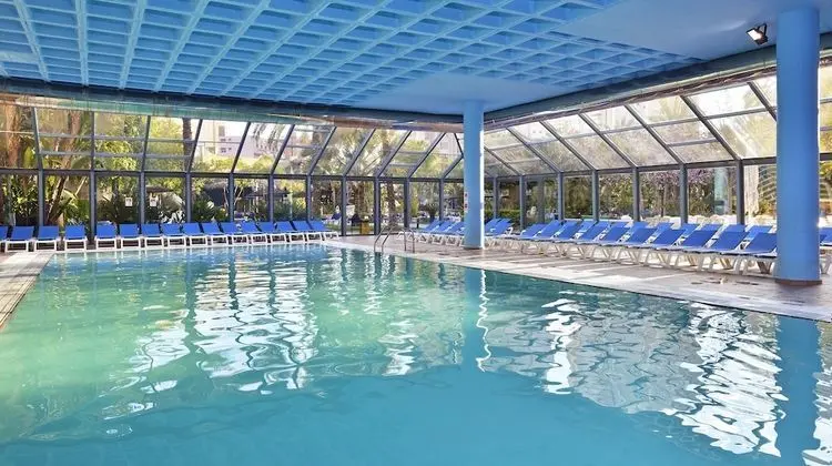 Tek Büyük Yataklı Oda, Balkon (2 Adults + 1 Child)