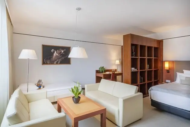 Family Junior Suite (The Level, Executive Lounge Access)