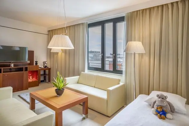 Family Junior Suite (The Level, Executive Lounge Access)