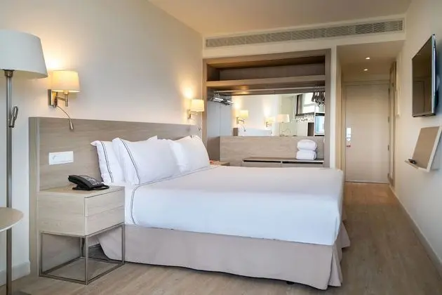 Standard Oda, Balkon, Kısmi Deniz Manzaralı (2 adults + 1 child)