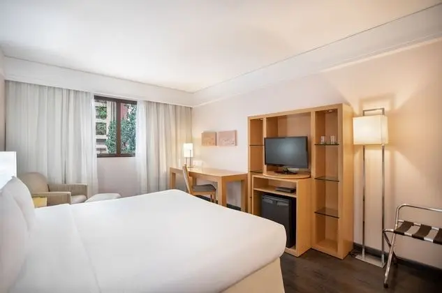 Quarto Melia Queen