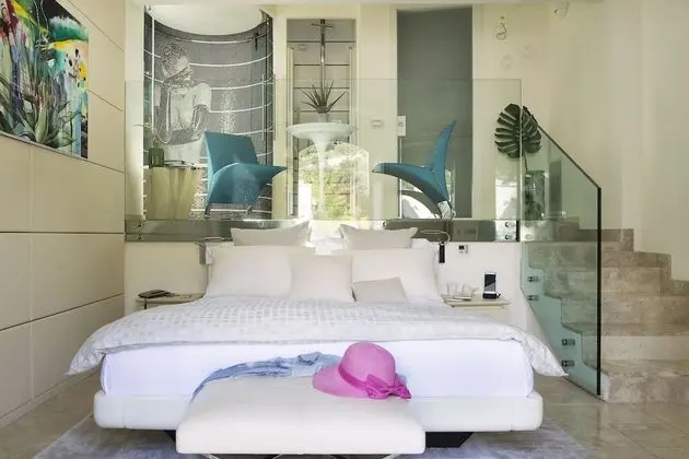 Superior Tek Büyük Yataklı Oda, Balkon, Kısmi Deniz Manzaralı