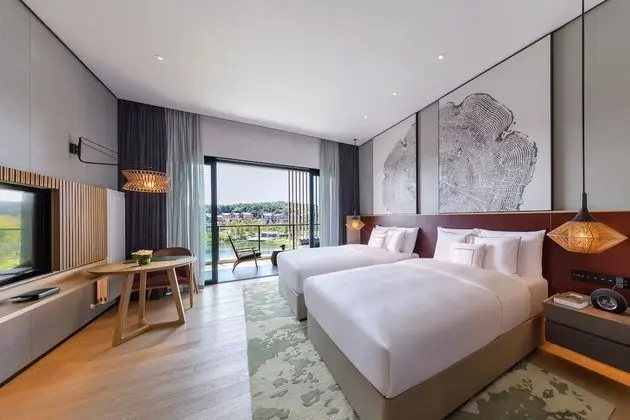 Melia Room, Basic Oda, Göl Manzaralı