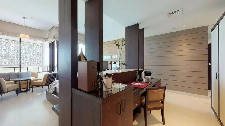 Palm Suite