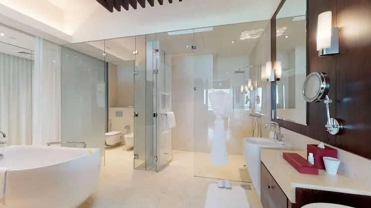 Palm Suite
