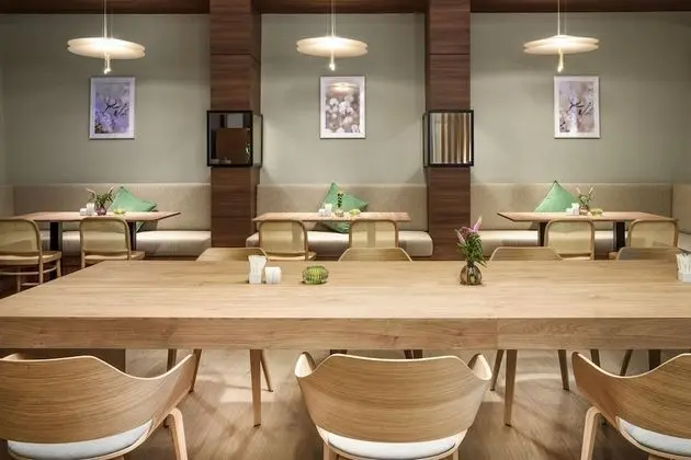 The Level Executive Suite with Lounge Access