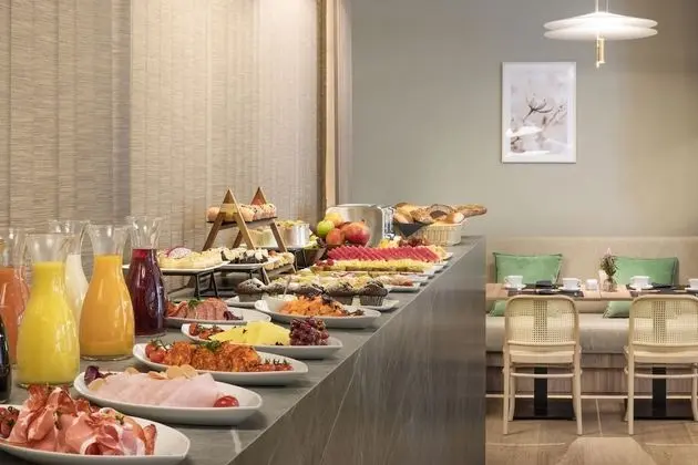 The Level Room with Executive Lounge Access