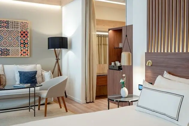 The Level, Premium Oda, Teras