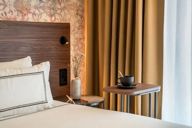 Melia Room