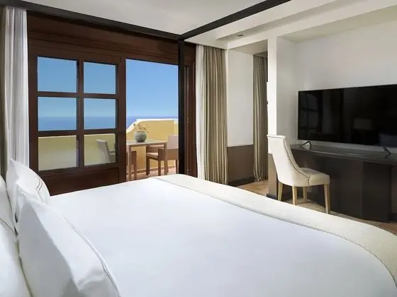 Suite Sea View with Whirlpool