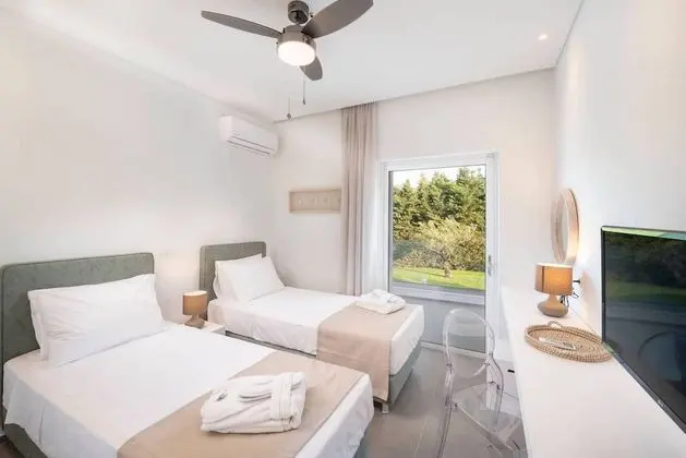Exclusive Villa, 4 Yatak Odası, Kişiye Özel Havuzlu, Deniz Manzaralı