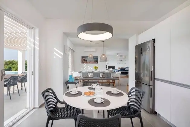 Exclusive Villa, 4 Yatak Odası, Kişiye Özel Havuzlu, Deniz Manzaralı