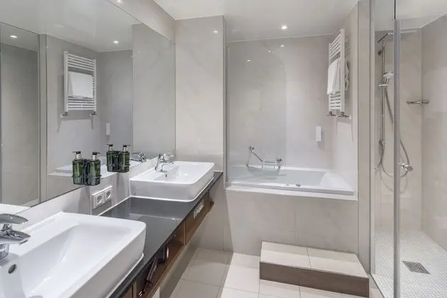 Grand Suite The Level