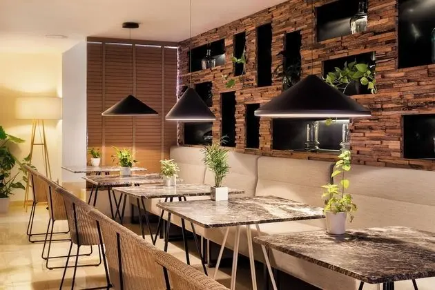 Melia The Level - The Level Lounge Access