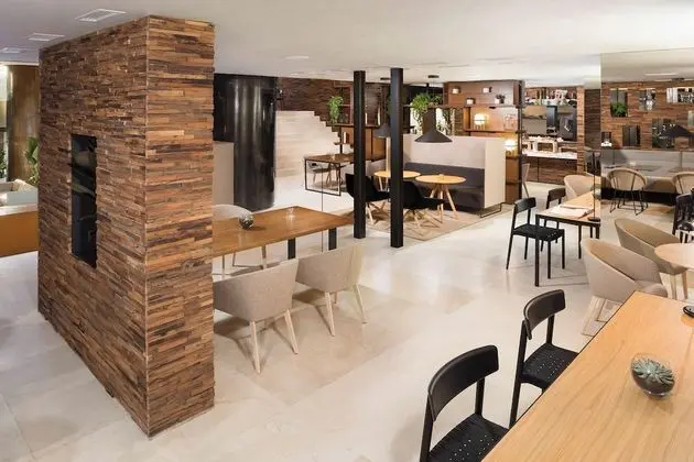 Melia The Level - The Level Lounge Access