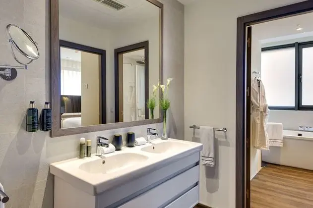 The Level Junior Suite