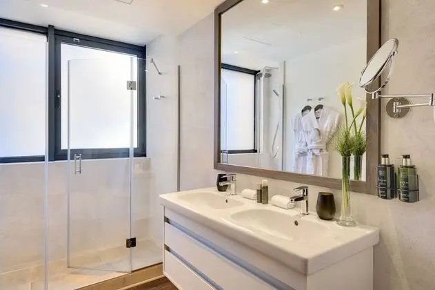 The Level Junior Suite