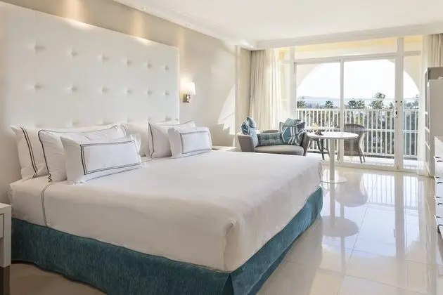 Room (The Level Lounge Access Room Sea View)