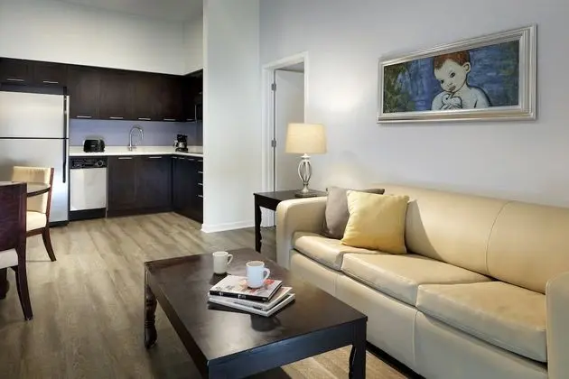 One Bedroom Corner Suite with Terrace