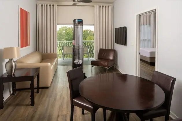 One Bedroom Suite 2 Queen Beds