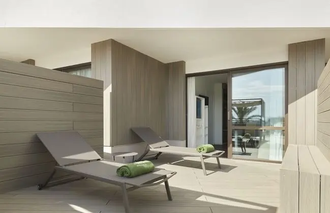 The Level Grand Premium Sea View with Solarium