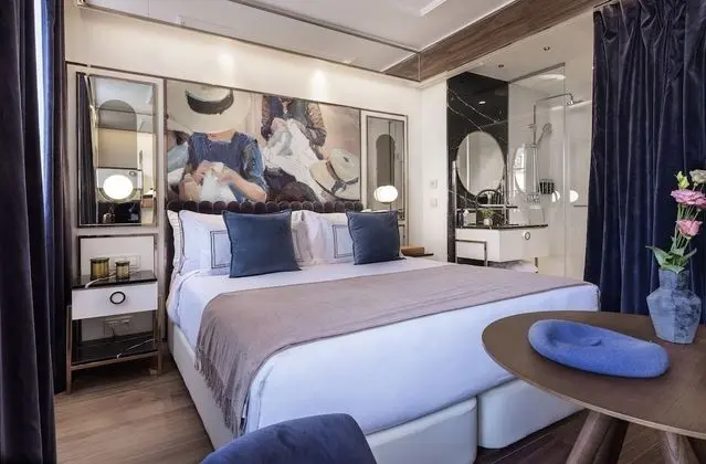 Singular Room with Glimpses of Notre Dame