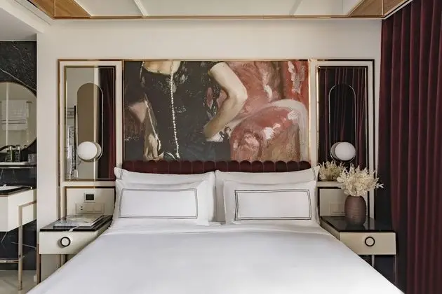 Singular Room with Glimpses of Notre Dame