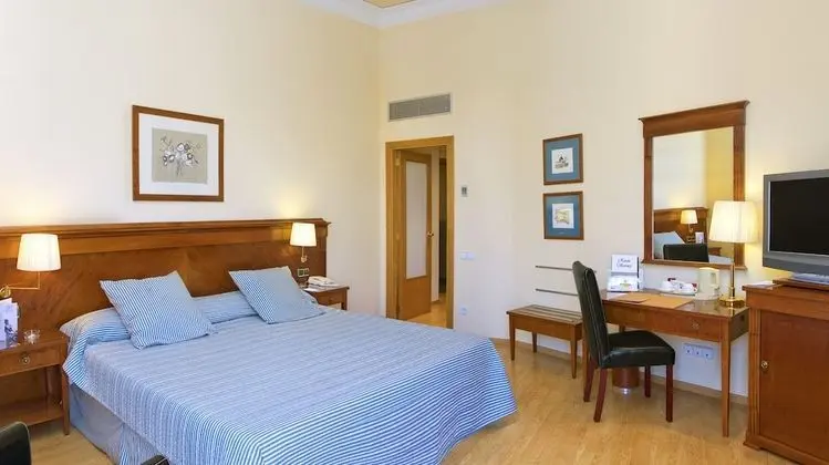 Melia Room