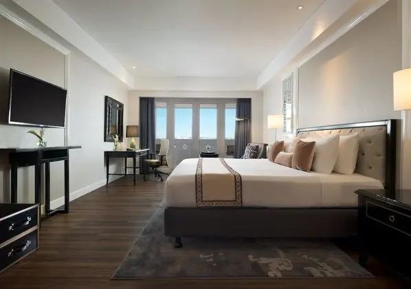 Junior Suite The Level with Executive Lounge Access