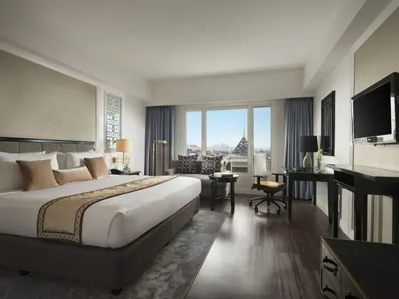 The Level Guestroom with Executive Lounge Access