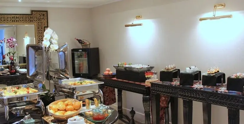 The Level Guestroom with Executive Lounge Access
