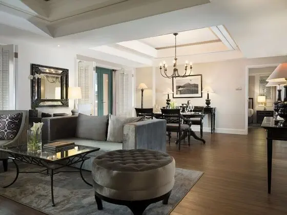 Suite The Level with Executive Lounge Access