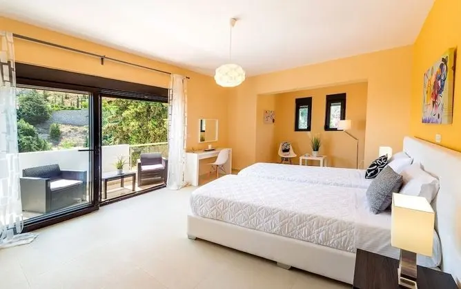 Villa, Birden Çok Yatak, Sigara İçilmez