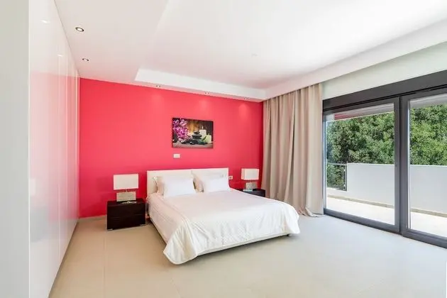 Villa, Birden Çok Yatak, Sigara İçilmez
