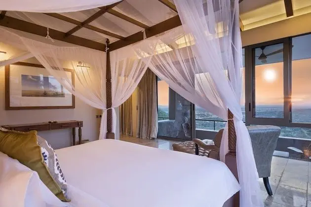 2-Bedroom Suite Savannah Panoramic