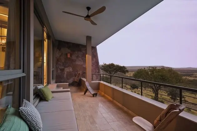 2-Bedroom Suite Savannah Panoramic
