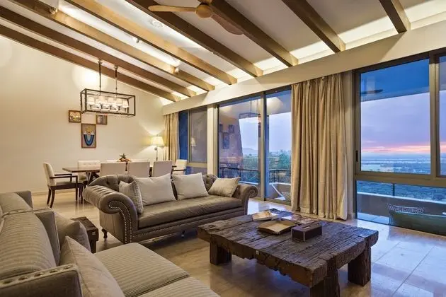 2-Bedroom Suite Savannah Panoramic