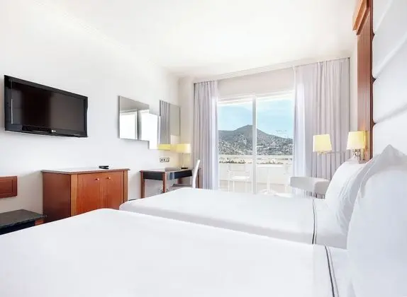 Melia Room