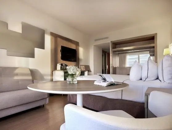 Premium Oda, Deniz Manzaralı (2 Adults + 1 Child)