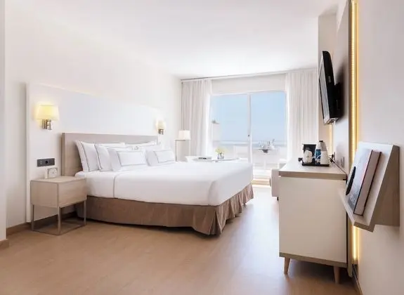 Premium Oda, Deniz Manzaralı (2 Adults + 1 Child)