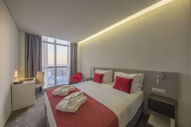 Deluxe Oda, Sigara İçilmez