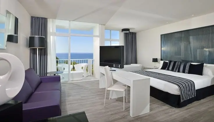 Junior Süit, Balkon, Deniz Manzaralı (2 + 2)