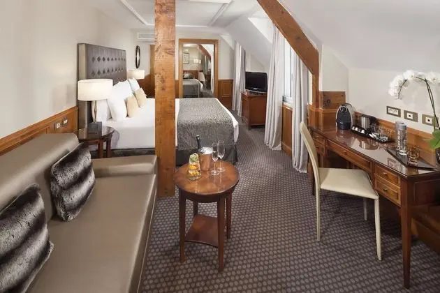 Grand Oda (Grand Premium 2 Adults + 1 Child)