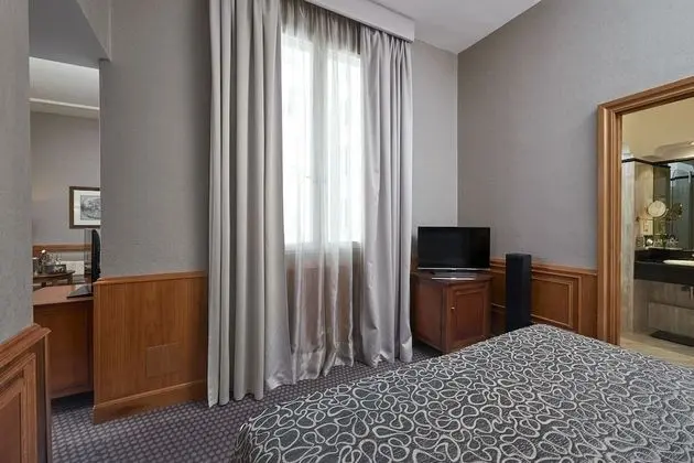Grand Oda (Grand Premium 2 Adults + 1 Child)