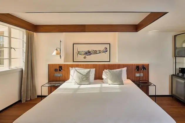 Premium Room King Bed