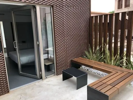 Deluxe Tek Büyük Yataklı Oda, Bahçe Manzaralı