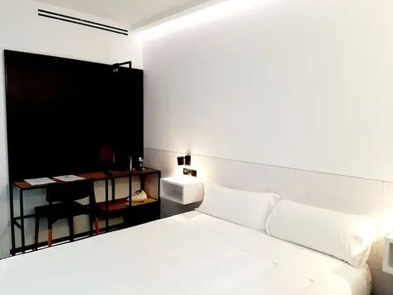 Deluxe Tek Büyük Yataklı Oda, Bahçe Manzaralı