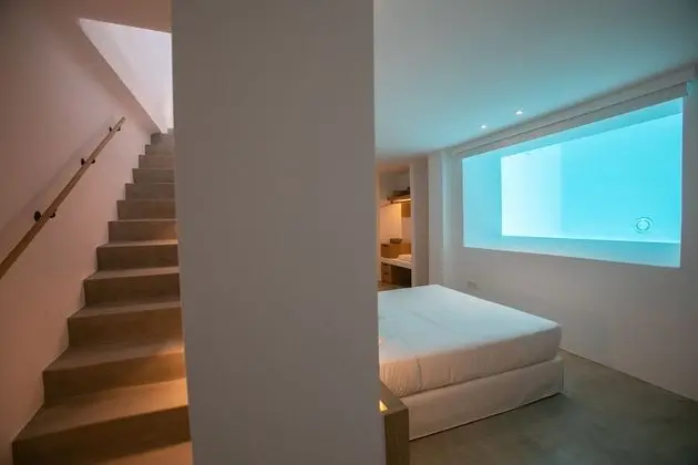 Melidonia Villa with Caldera View and Private Pool
